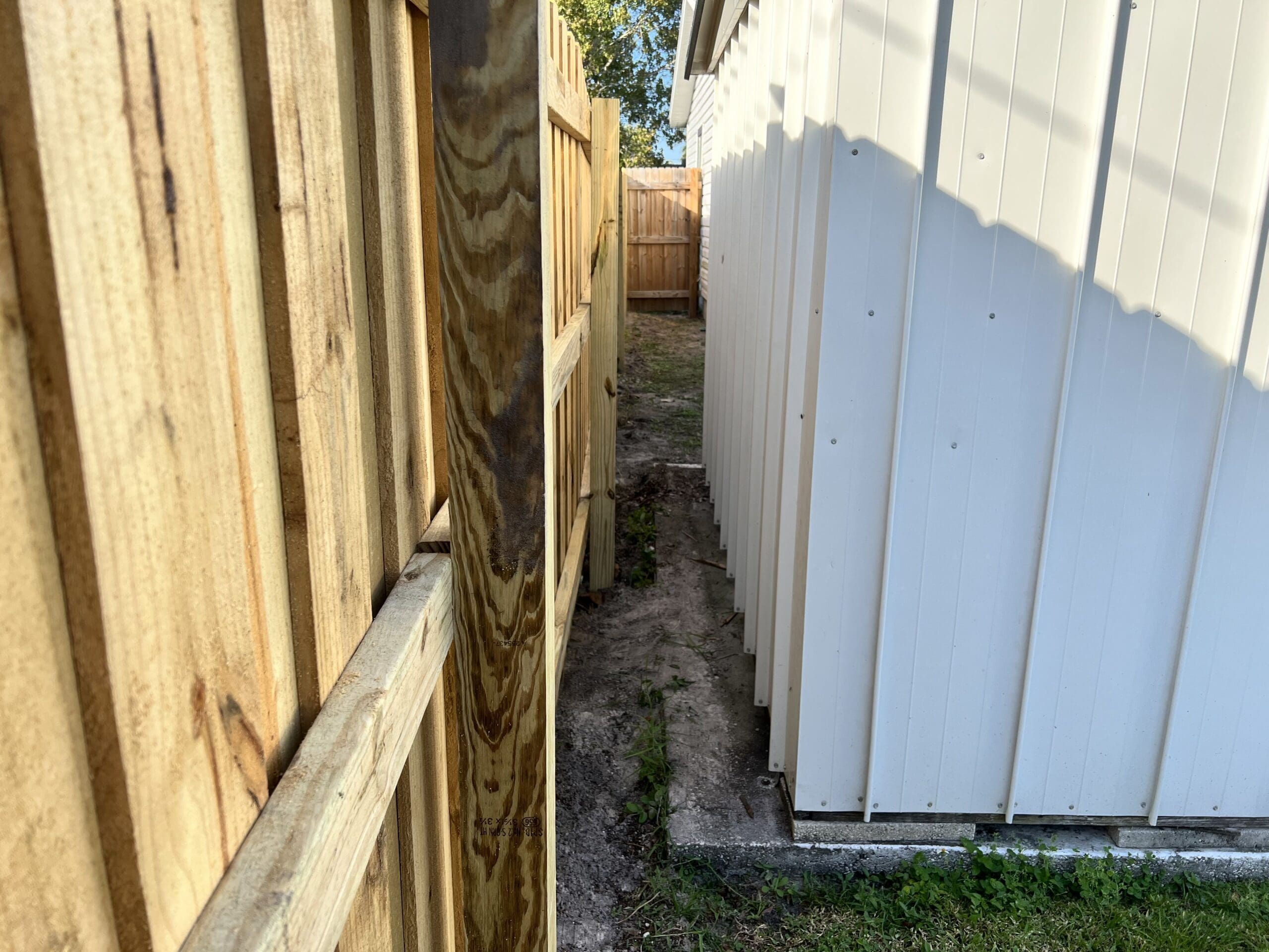 Fence Company in Brookridge