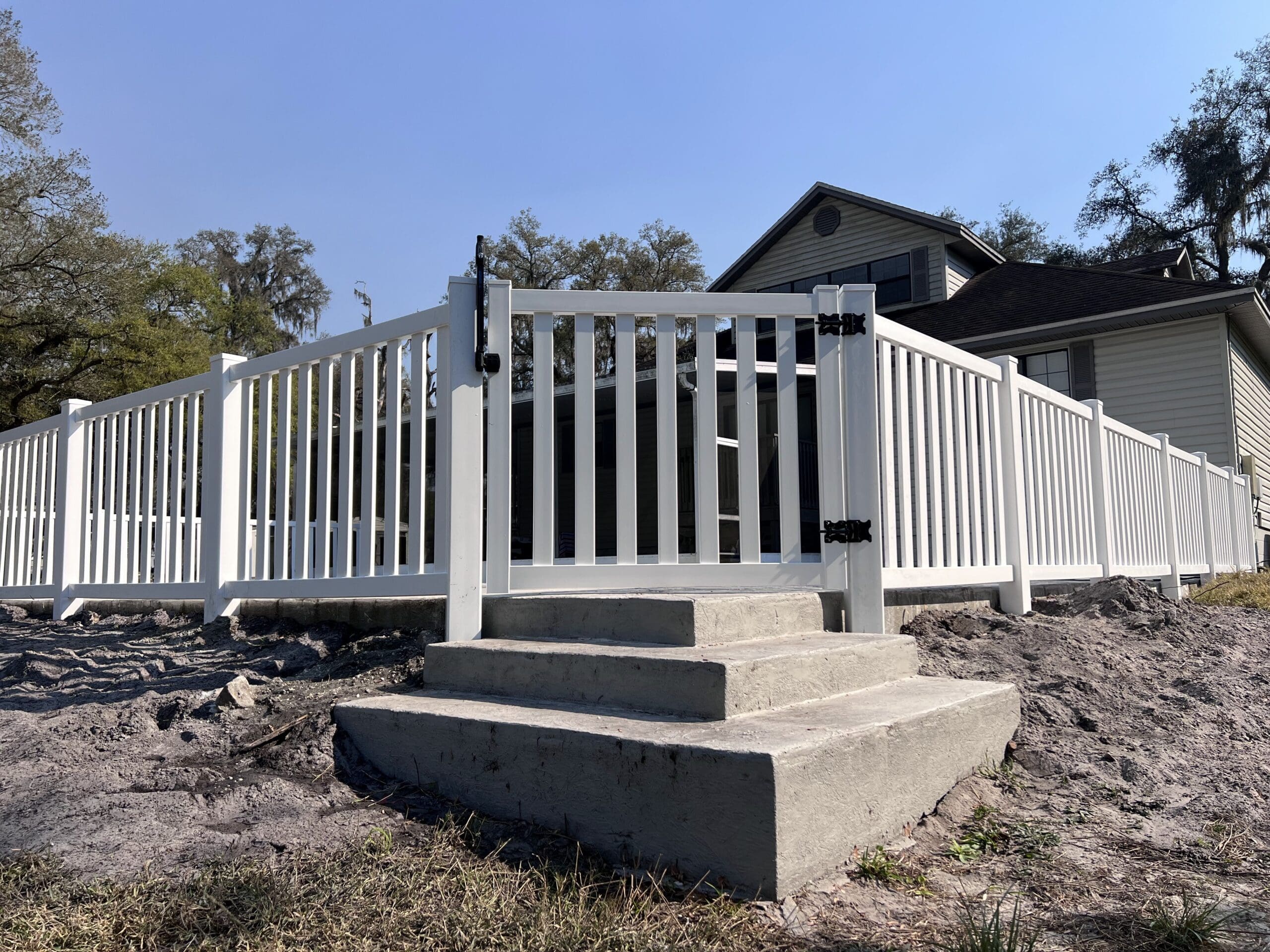 fence contractors temple terrace